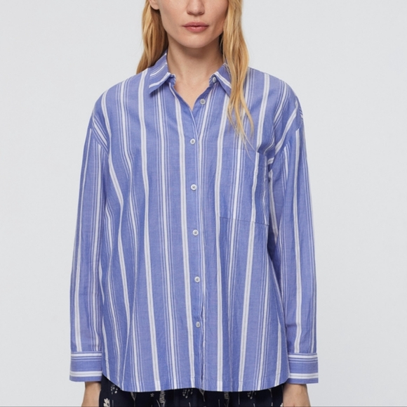 💜$5💜 BILLY T Top Size Med Stripe Blue White - Picture 1 of 5